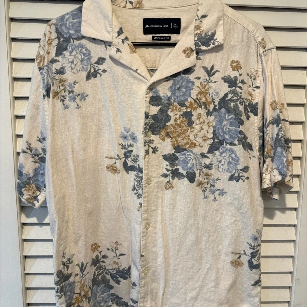 Abercrombie & Fitch Men's Floral Shirt - Cream, Blue, and Brown - Picture 1 of 2